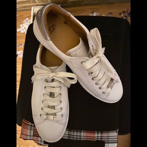 UGG Sneakers